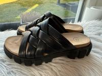 Schuhe Schlappen Bugatti Gr 38 Nordrhein-Westfalen - Warstein Vorschau