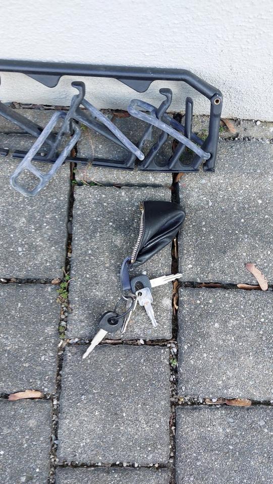 Dachgrundträger mit DACHGEPÄCKBOX ORIS PRESTIGE+Skiträger in Ravensburg