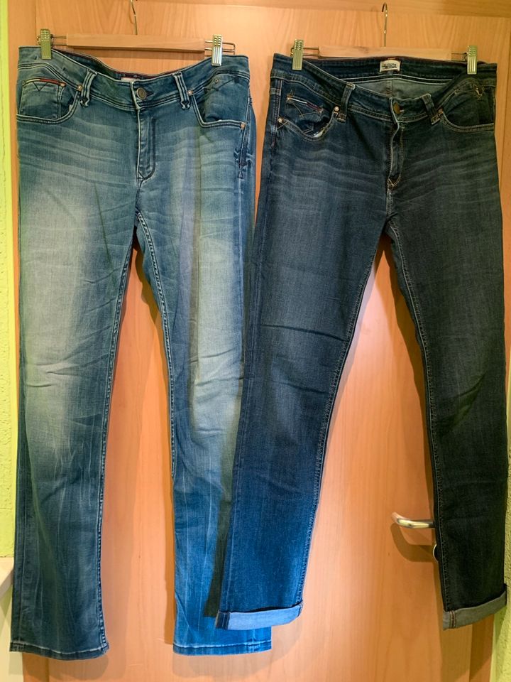 2 Jeanshosen, Jeans, Hilfiger, Gr 31/34, in Witten