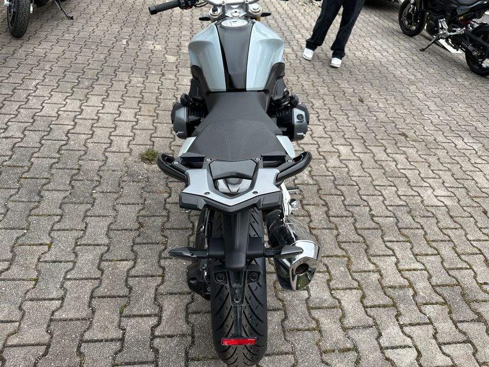 BMW R1250R 2023 LED Scheinwerfer adaptives Kurvenlicht 2 Pakete in Höhenkirchen-Siegertsbrunn