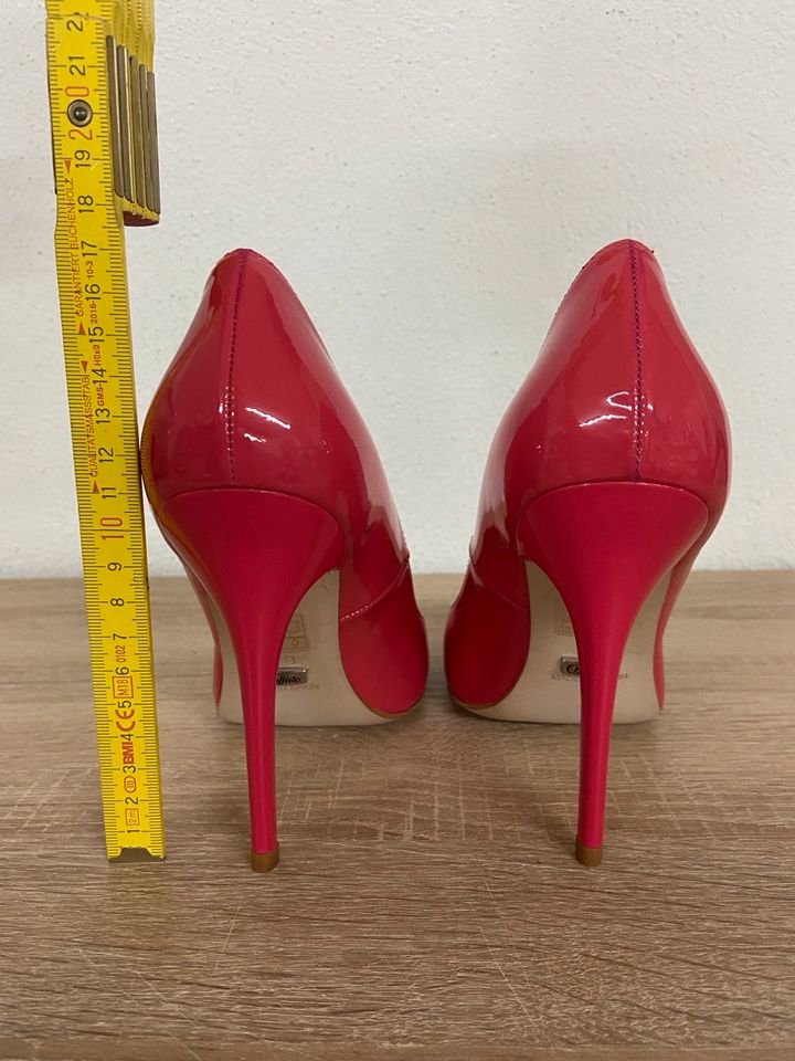 Buffalo Damen Leder Pumps Neu in Großostheim