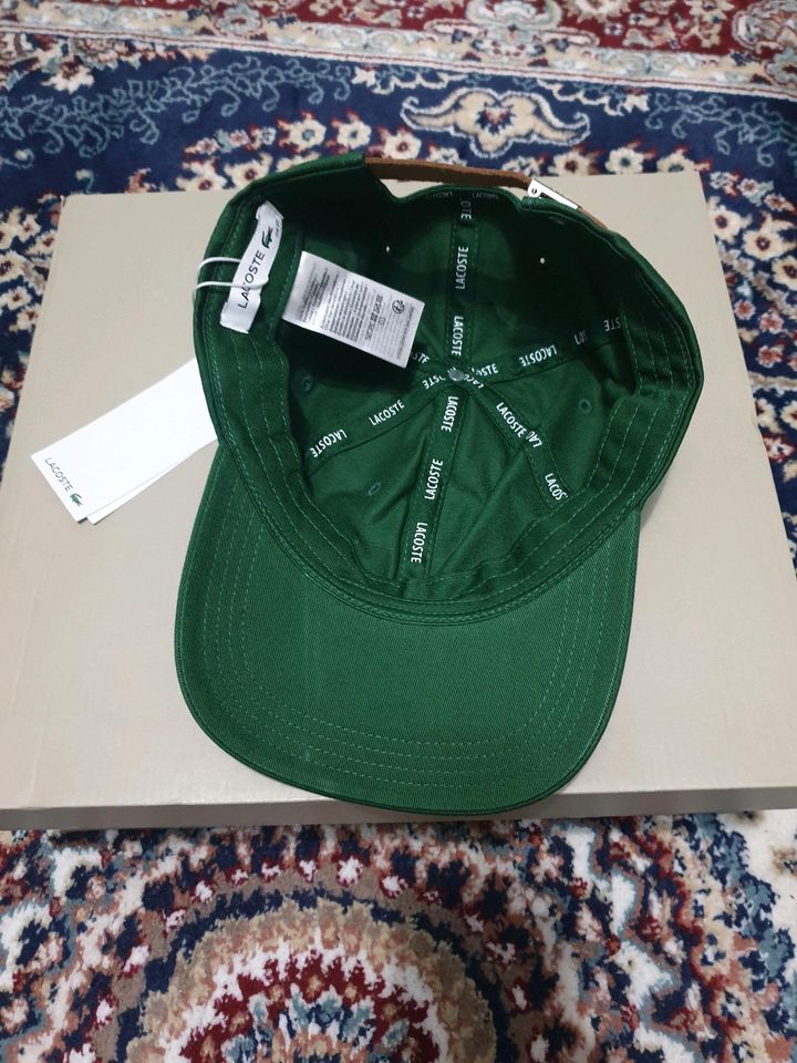 Lacoste original Cap unisex in der Farbe grün. 35€ in Essen