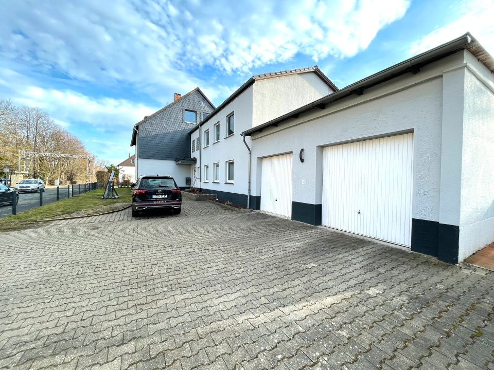 Gepflegtes Mehrfamilienhaus mit 2 Garagen und Garten in Salzgitter zu verkaufen in Salzgitter