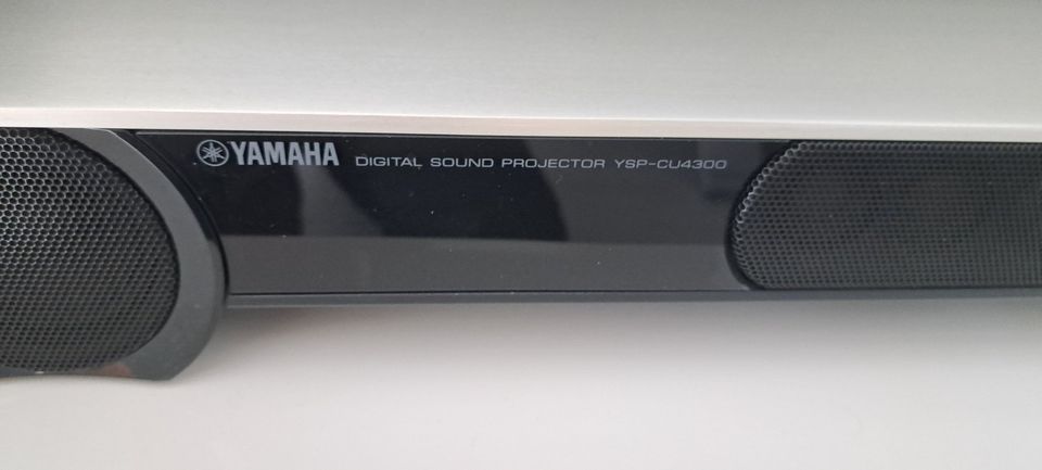 Soundbar Yamaha YSP 4300 7.1 Dolby Digital+ Subwoofer NS-WSW160 in Völklingen