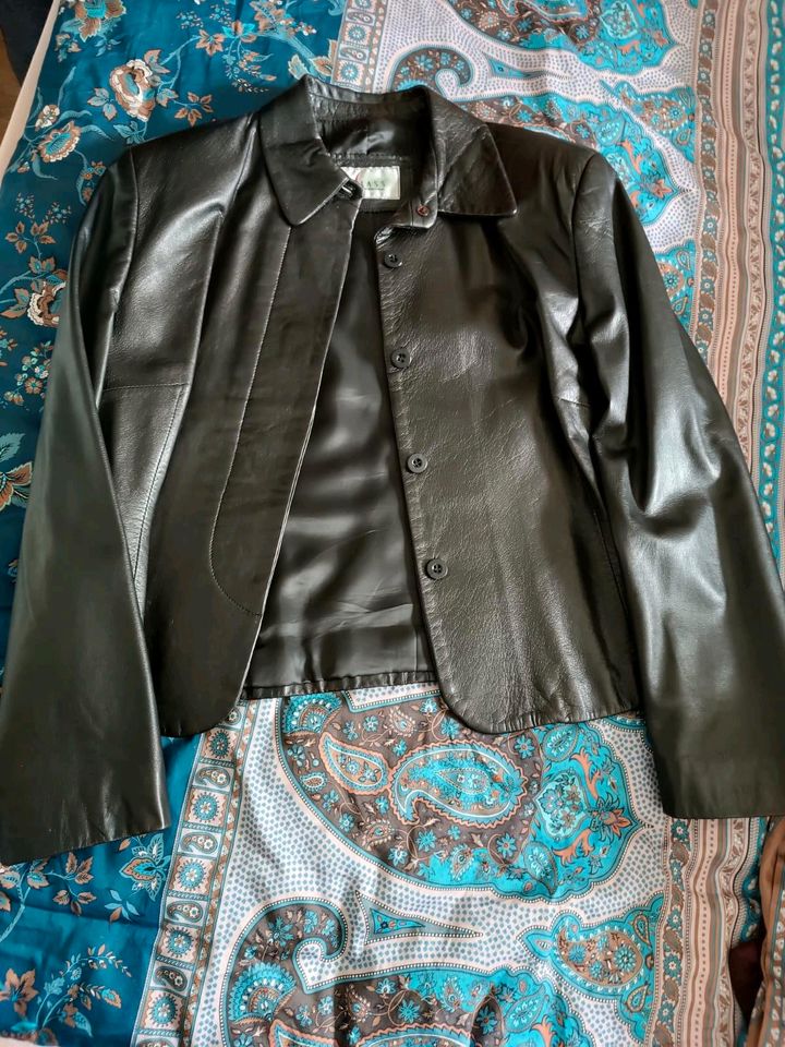 PU-Leder-Kostüm Kostüm PULeder schwarz Rock Blazer vintage in Oberhausen