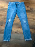 Coole hellblaue Jeans mit Löchern Gr. 34/34 Bayern - Bruckmühl Vorschau