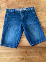 s.oliver herren jeans short blau gr. 31 Bayern - Kirchdorf a. Inn Vorschau