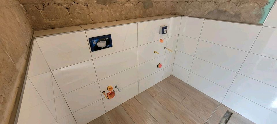 Fliesenleger Bad Badezimmer Sanierung Sanieren in Dortmund