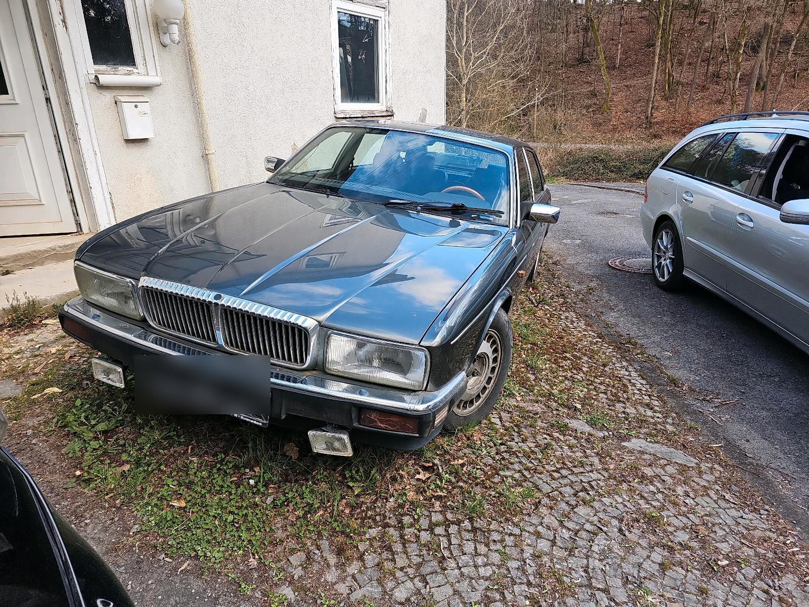 Abbildung des Autos Jaguar xj40 xj6 4.0 Daim…