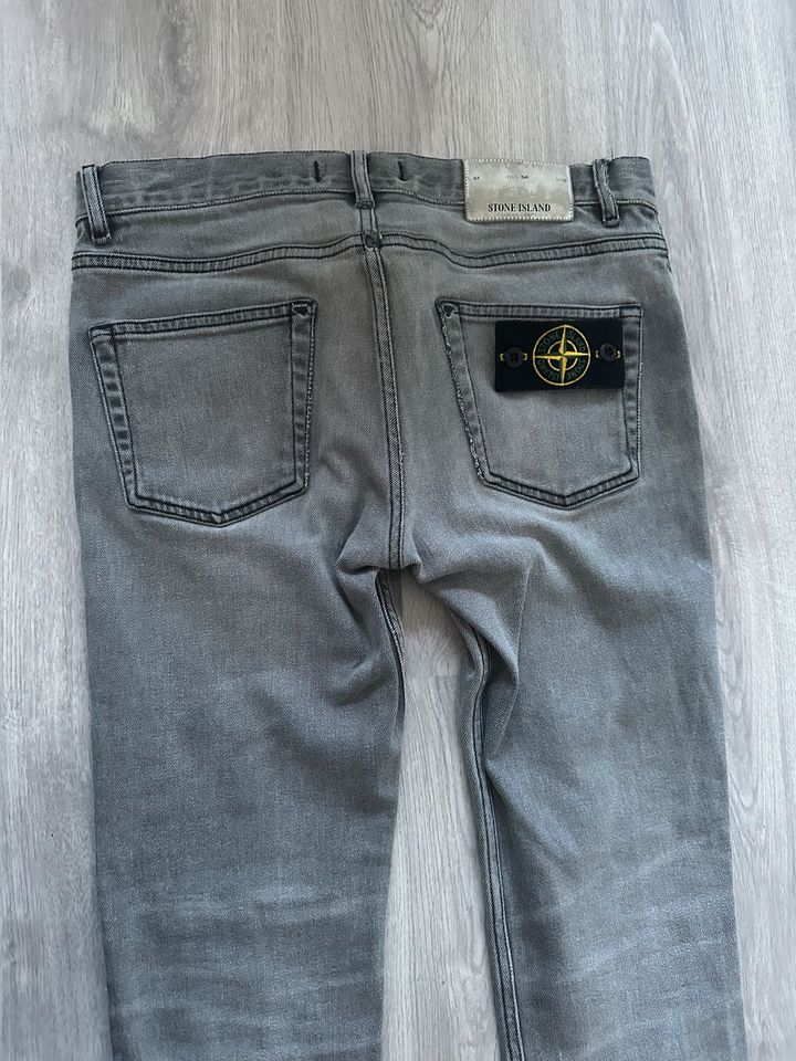 Jeans Stone Island Hose in Friedrichshafen