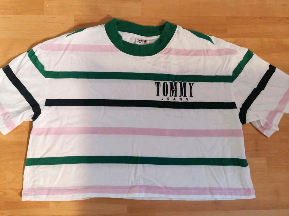 Tommy Hilfiger T-shirt Gr. M neuwertig in Gottmadingen