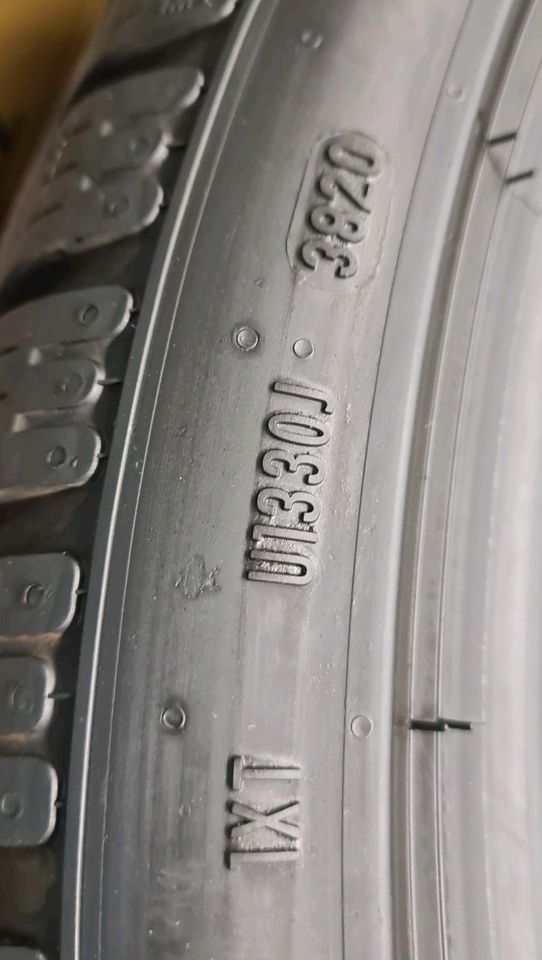 2x Pirelli Winterreifen 245/35 R19 93V neuwertig in München