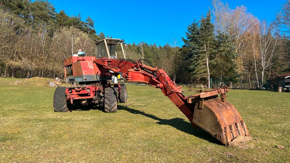 Poclain Bagger TX418 mit Knickgelenk aus 1973. Sammlerstück! in Baunach