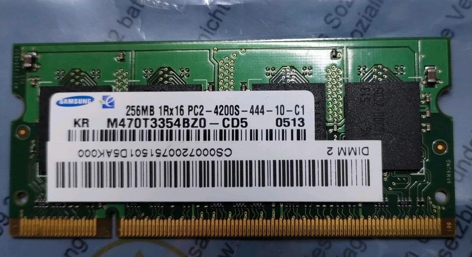 Laptop RAM 256MB Samsung DDR2-4200S-4-10-C1 in Bielefeld