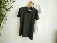 Shirts, 2 Stück, Männer, Gr. M Slim Fit, Weiß+Graublau, Jack+Jone Friedrichshain-Kreuzberg - Kreuzberg Vorschau