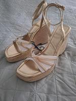 Zara Sandalette Gr. 40 Gold neu mit Etikette West - Sossenheim Vorschau