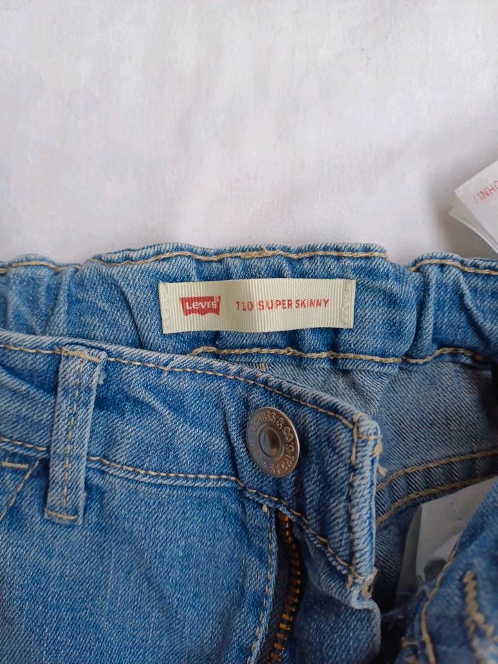 Jeans  2 x Levi's 710 super skinny Gr.152 in Postbauer-Heng