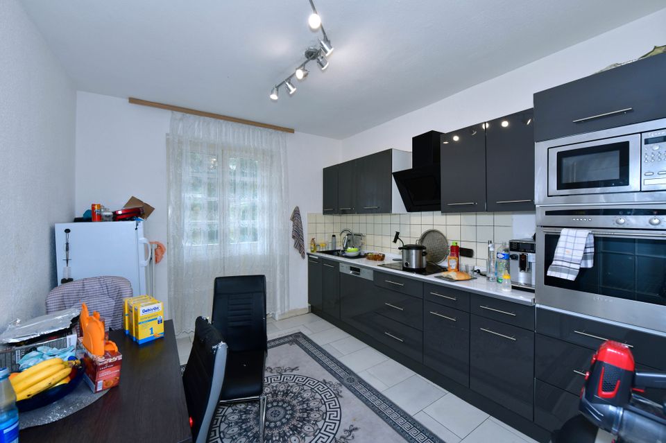 REDUZIERT: Großzügige 4-Zimmer Wohnung mit Balkon und 2 Stellplätzen in Zell