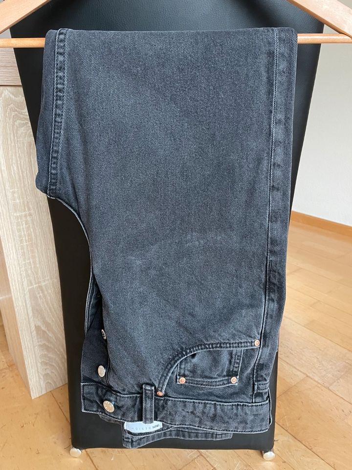 ASOS Design Herren Jeans in Tholey