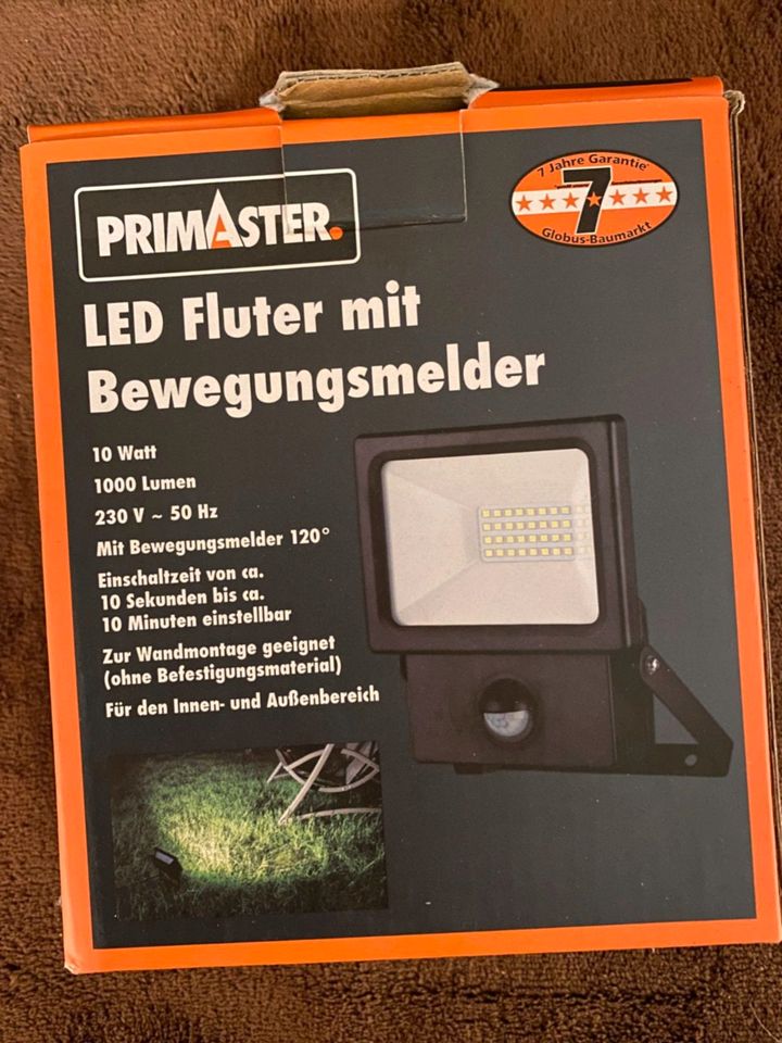 LED Halogen Strahler Fluter Beleuchtung in Leimen