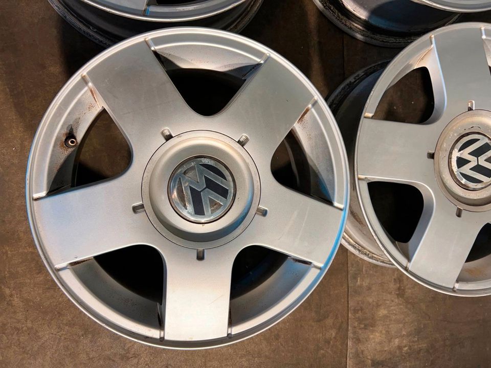 4x Original Vw Golf... Alufelgen 6Jx15 ET 38 / 5x100 / #O397 in Hanau