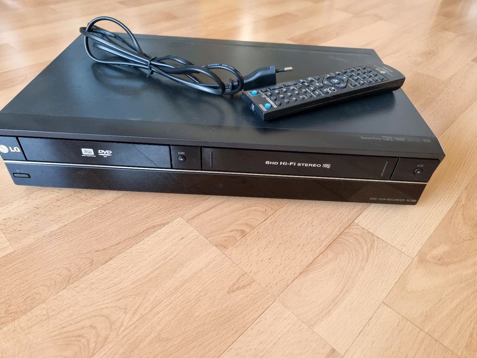 LG RC 388 DVD RW VHS Kombigerät. in Düren