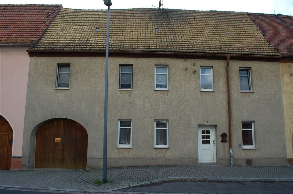 Stadthaus mit Nebengelass und romantischem Garten in Schildau in Schildau