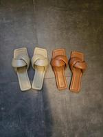 Sandalen im 2 Set zu verkaufen Niedersachsen - Delmenhorst Vorschau