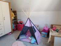 Tipi Zelt Elfiique rosa grau mit Kissen und  Decke Hessen - Weiterstadt Vorschau