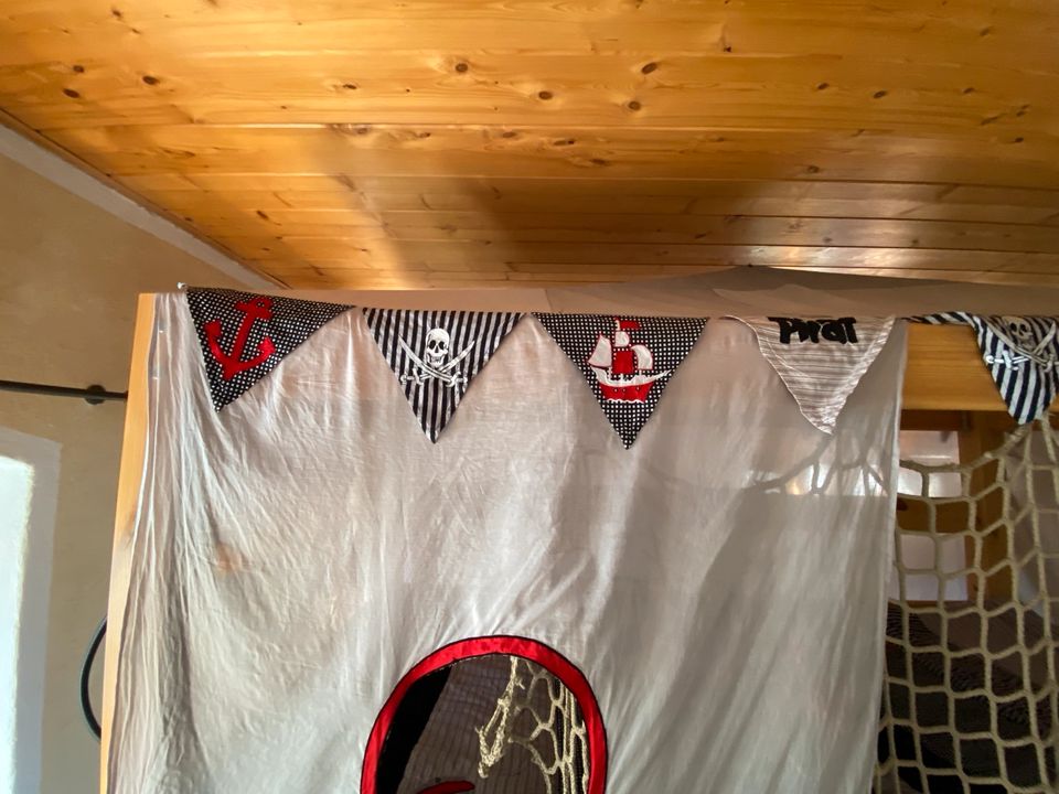 Piratenhochbett in Schöpstal