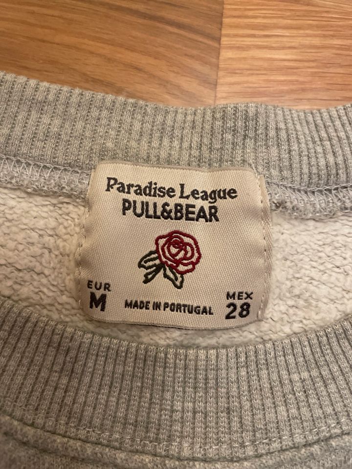 Pull&Bear Sweatshirt Größe M in Taunusstein