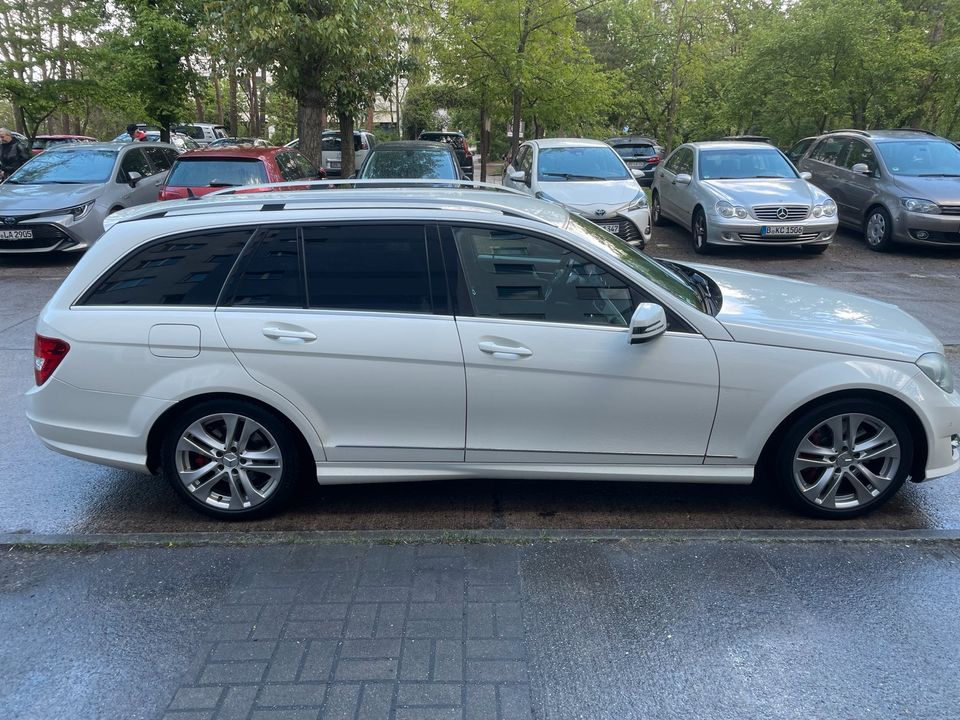 Mercedes Benz C Klasse 250 CDI AMG Paket Plus in Berlin