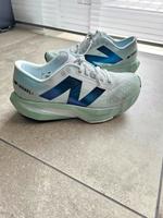 New Balance Fuelcell Rebel V4 Damen Schuhe Gr. 37,5 Nordrhein-Westfalen - Lübbecke  Vorschau