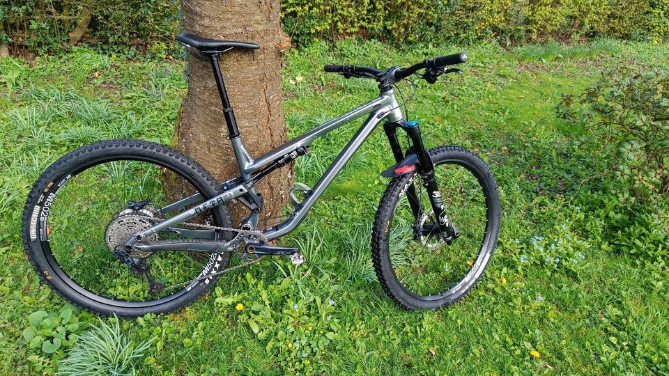 Commencal Meta TR Essential Metalgun Größe L in Hürtgenwald