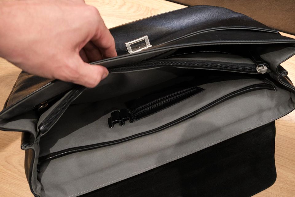 Hochwertige PICARD Laptoptasche, Aktentasche aus Leder, schwarz in Niedernberg