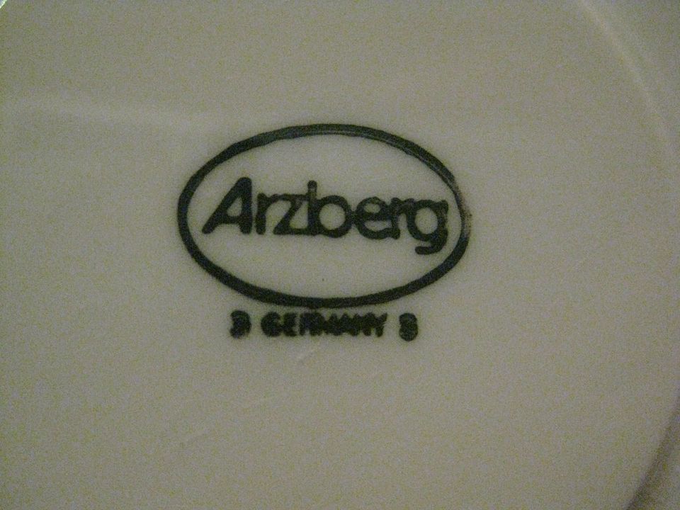 Untertasse, Unterteller Arzberg, weißes Porzellan in Moosburg a.d. Isar