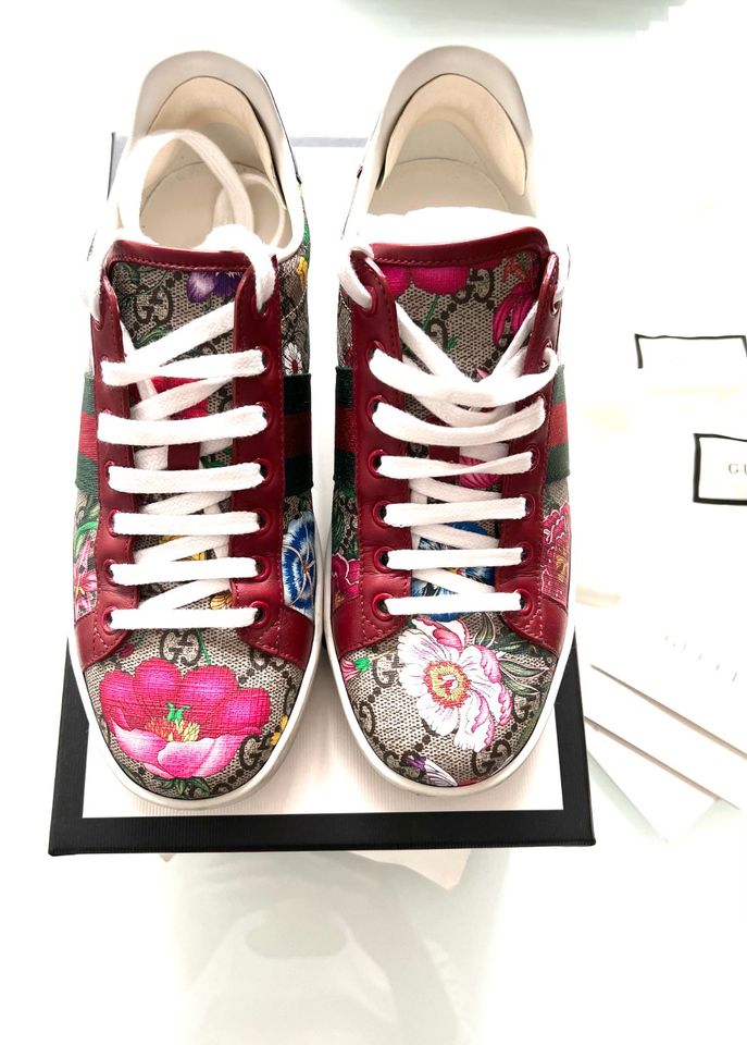 Gucci Sneaker Gr. 38 Supreme GG Flora in Wiesbaden