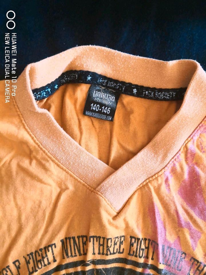Zu verschenken  Jungs Kleidung hauptsächlich Shirts in Berlin