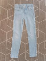 Jeanshose * Jeans mit Fransen Gr. 134/140 LC Waikiki Girls Niedersachsen - Lehrte Vorschau