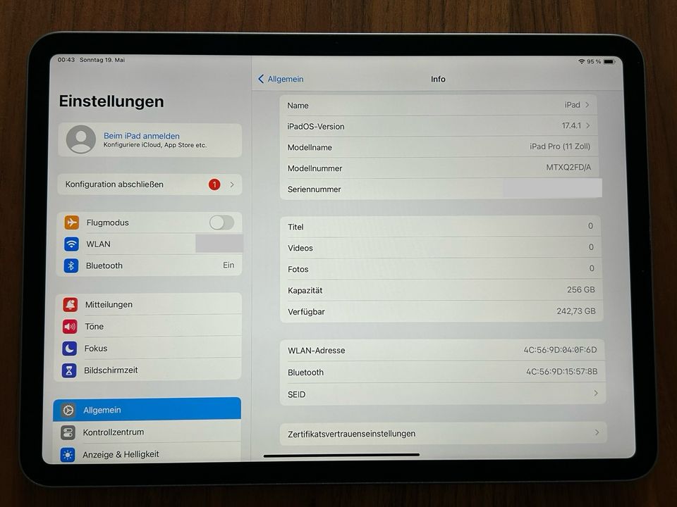 Apple iPad Pro (11″) 1. Generation 256GB Space Grau in Deggendorf