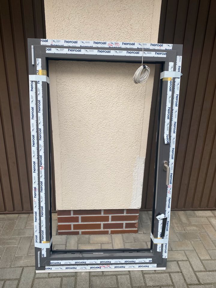 Neu-Heroal Einbaufenster Klimaplus Cool788x1406 Doppelverglasung in Bernsdorf