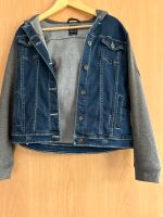 Steeds Jeans - Sweat Jacke mit Kapuze Gr 164 Hessen - Friedberg (Hessen) Vorschau