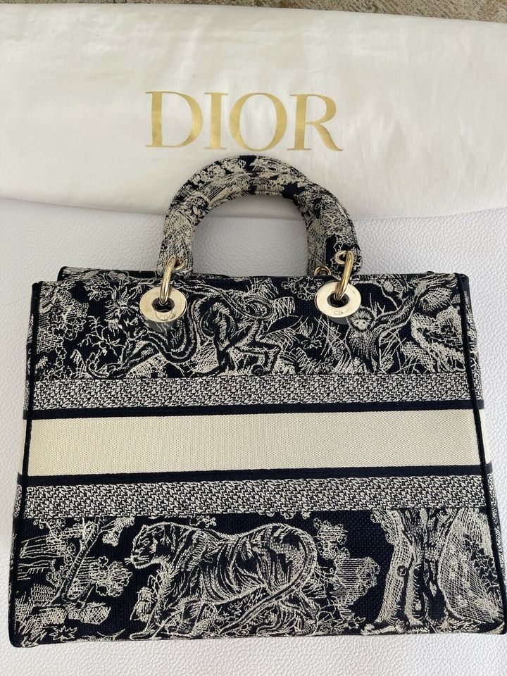 Lady Dior D-Lite Tasche Erstklassiger Zustand! in Bremen