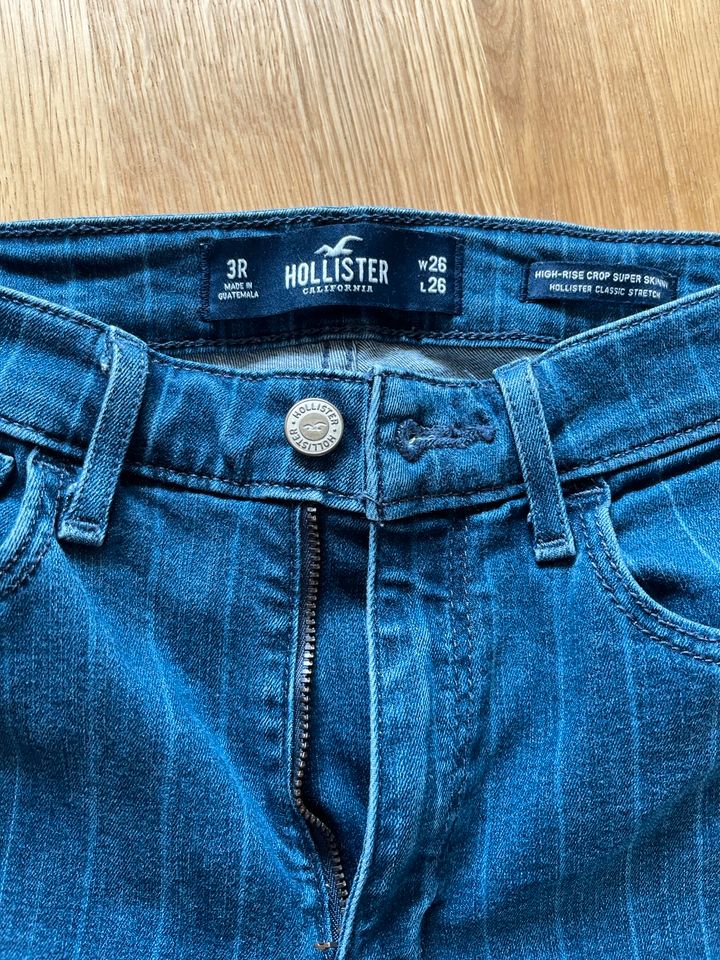 Hollister Jeans Streifen - W26 L26 (3R) in München