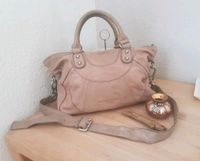 Liebeskind Berlin Tasche Leder grau Beige braun Taube Umhängetasc Nordrhein-Westfalen - Leichlingen Vorschau