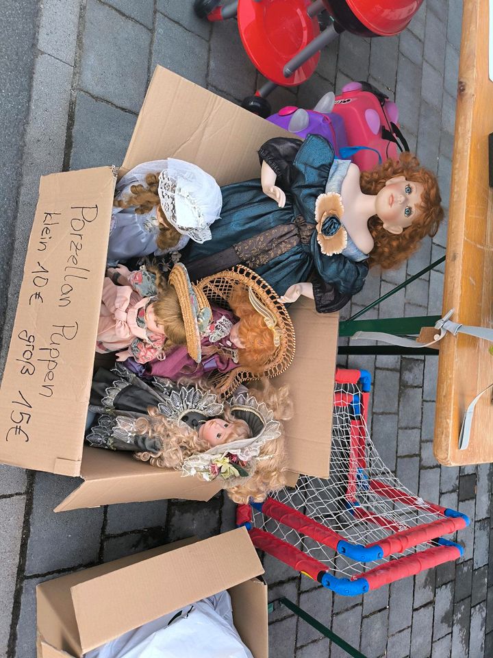 Porzellan Puppen in Alsheim