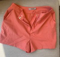 NEU! Kurze Hose in „Chino“- Passform Farbe korall Kr. München - Neubiberg Vorschau