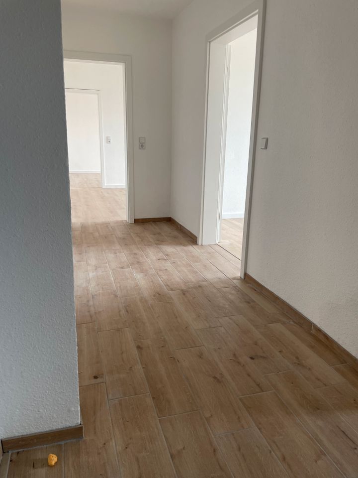 Erstbezug nach Sanierung // 3-Raumwohnung (zw. 84-85 qm) in Magdeburg