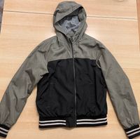 Windbreaker/ dünne Jacke für Jungs Größe 146/152 Nordrhein-Westfalen - Lengerich Vorschau