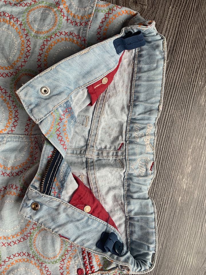 Jeansshorts Shorts Jeans Größe ca. 146 11/12 Jahre Desigual in Uetze